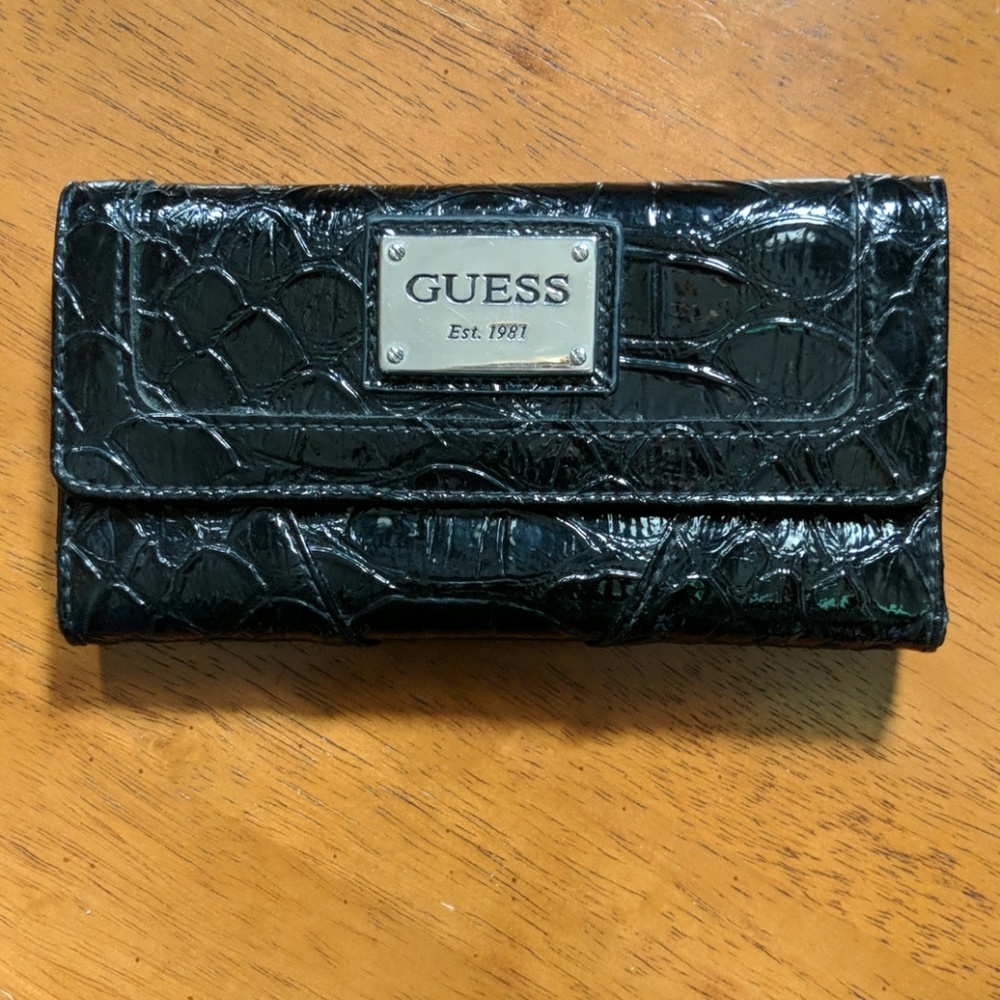 Guess Wallet